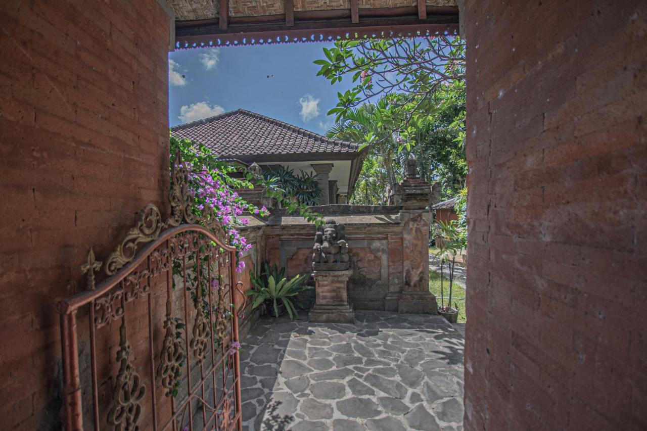 Panorama Cottages I Legian Eksteriør bilde